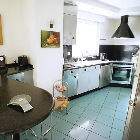 Гостевой дом Maison D'hotes- Little Indonesia *